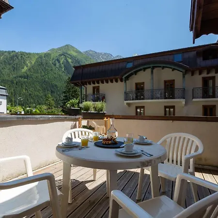 Le Cristal - Mont Blanc 3 Апартаменти *